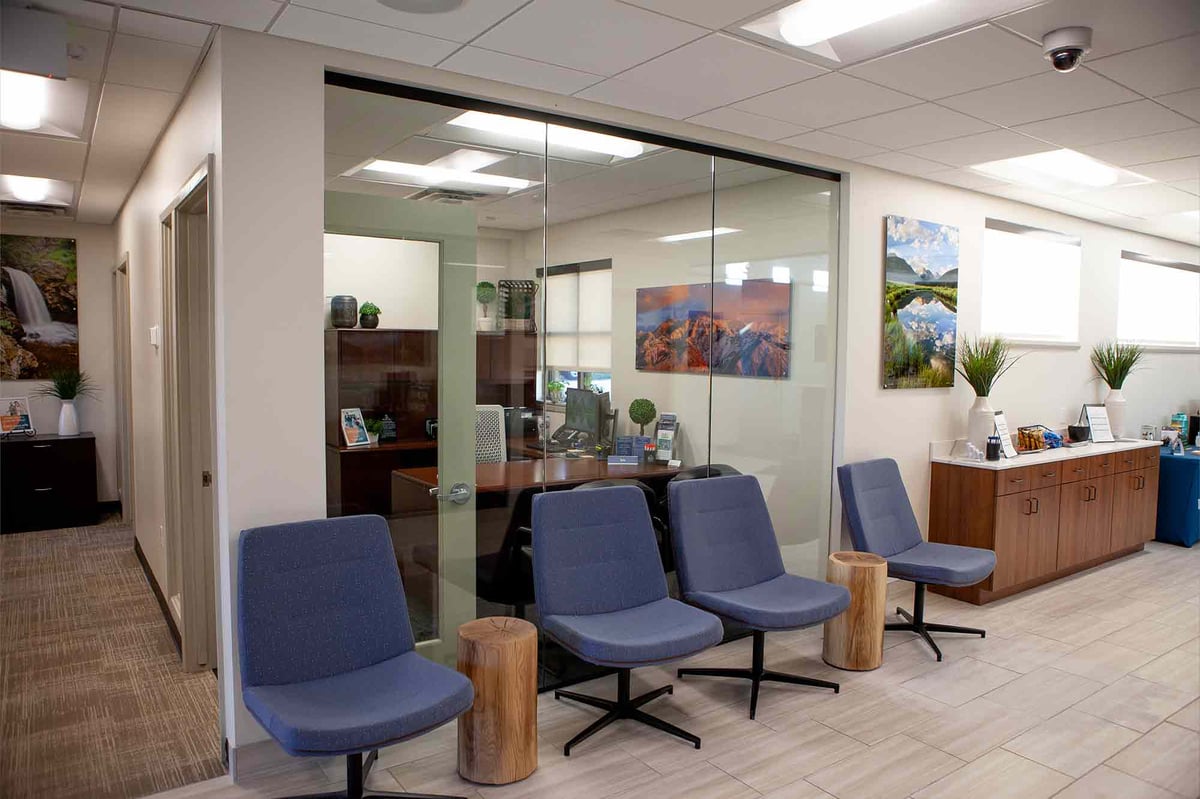 West-Haven-waiting-area