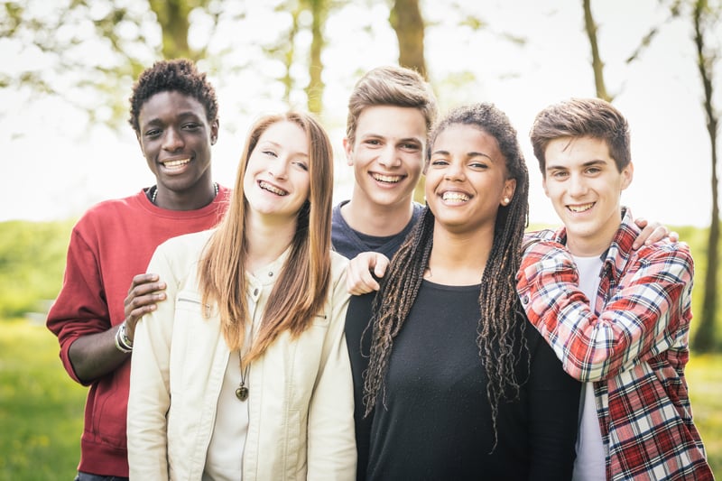 group-of-teens